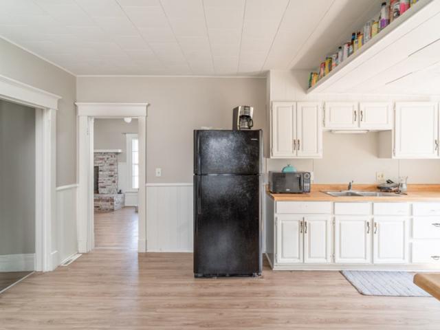4 BR, 1 BA Apartment 1322 Walnut Street Unit 1322 Walnut St, Cedar Falls, IA 50613