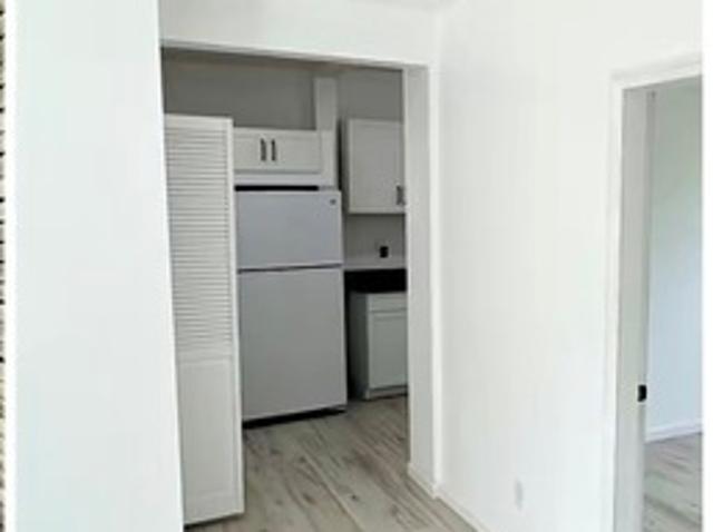 4 BR, 1 BA Apartment 134 Briggs Street, Unit 1, Taunton, MA 02780
