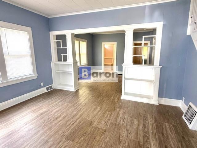 4 BR, 1 BA Apartment 2408 Kenwood Ave, South Bend, IN 46628