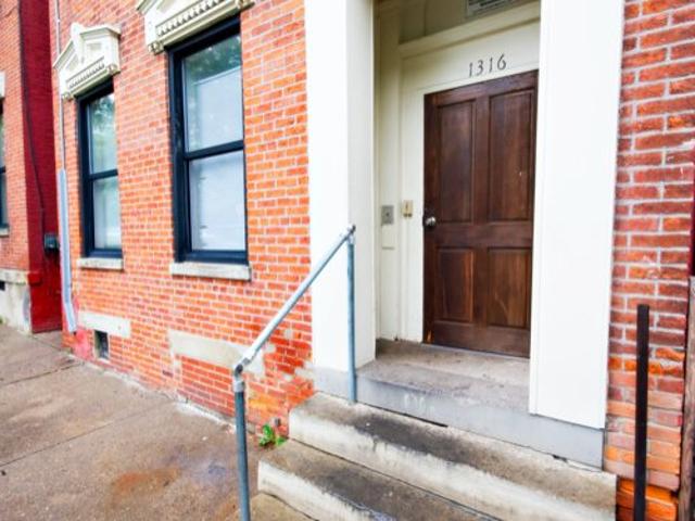 4 BR, 1 BA Apartment 2026 Eleanor Place, Cincinnati, OH 45219