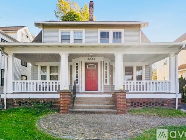 4 BR, 1 BA Apartment 3230 Euclid Heights Boulevard, Unit North Mid Term Listing, Cleveland Heights, OH 44118