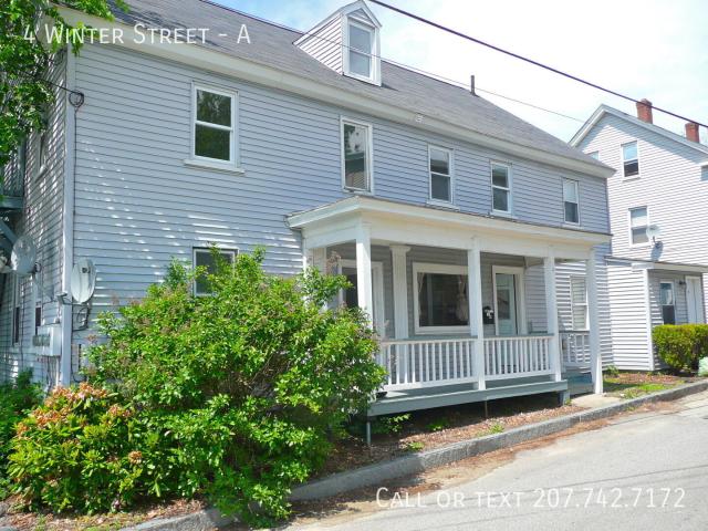 4 BR, 1 BA Apartment 4 Winter Street, Dover, NH 03820