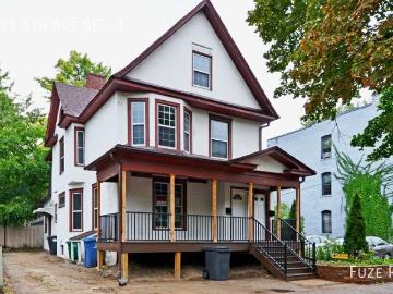 4 BR, 1 BA Apartment 511 5th Ave SE, Minneapolis, MN 55414