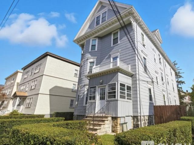 4 BR, 1 BA Apartment 658 Metropolitan Ave, Unit 3, Boston, MA 02136