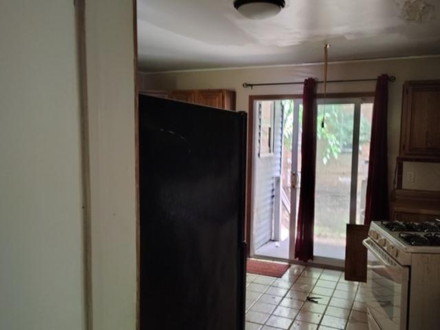 4 BR, 1 BA Apartment 631 6th Ave, Unit 1st floor, Troy, NY 12182