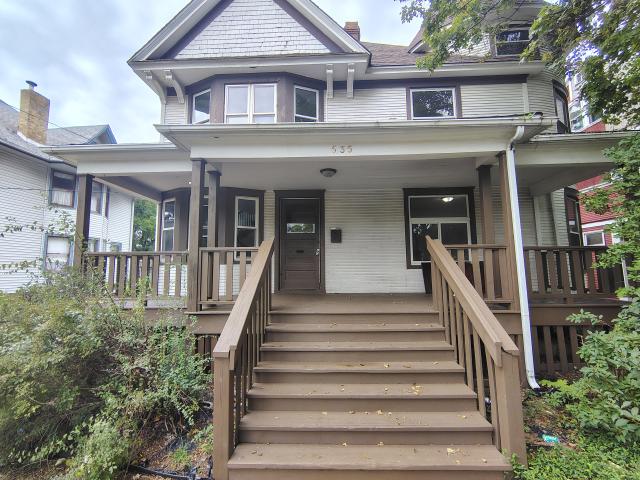4 BR, 1 BA Apartment 635 Ashland Avenue # 2, Rockford, IL 61103