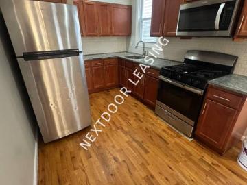 4 BR, 1 BA Apartment 7 Chelsea Ave, Newark, NJ 07106