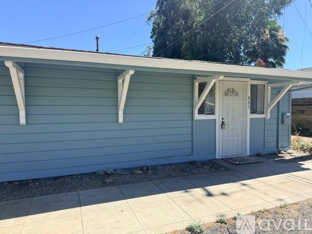 4 BR, 1 BA Apartment 855 East 7th Avenue, Chico, CA 95926