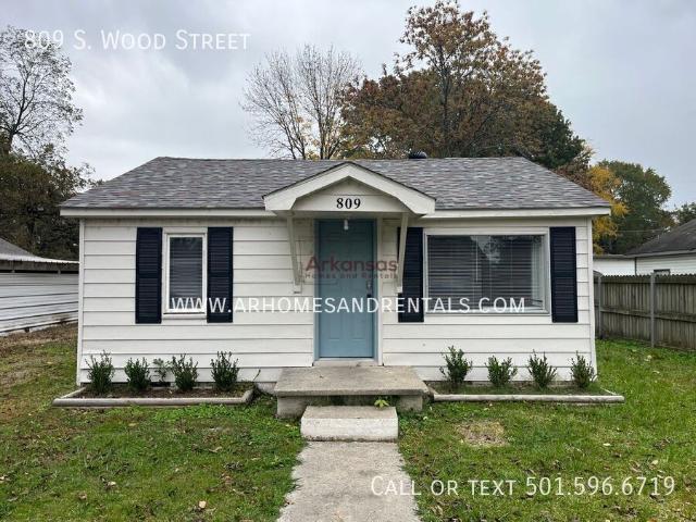 4 BR, 1 BA Apartment 809 S. Wood Street, Stuttgart, AR 72160