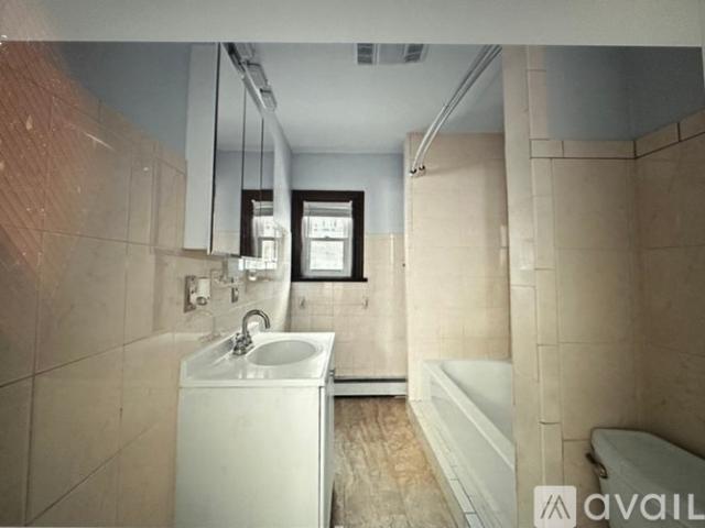 4 BR, 1 BA Apartment 8 Woodville Park, Boston, MA 02119