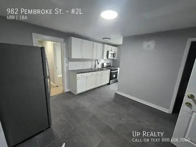 4 BR, 1 BA Apartment 982 Pembroke St Bridgeport, CT 06608