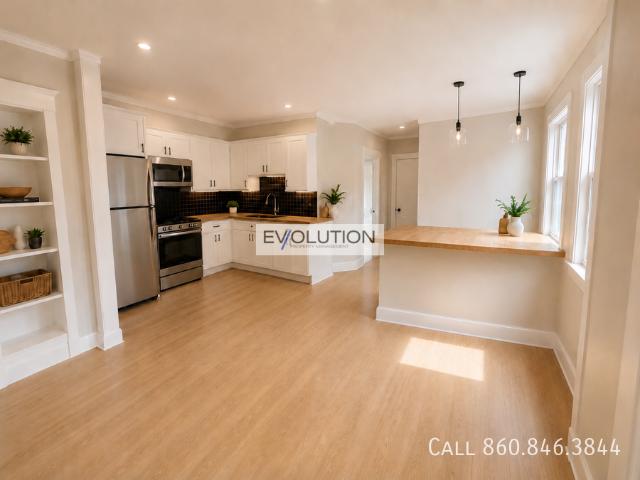 4 BR, 1 BA Apartment 906 908 Park St, Hartford, CT 06106