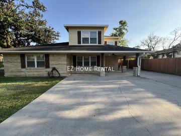 4 BR, 2.5 BA Apartment 1014 Roxella Street, Houston, TX 77076