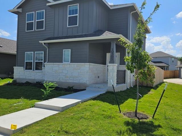 4 BR, 2.5 BA Apartment 10305 Mager Lane, Hutto, TX 78634