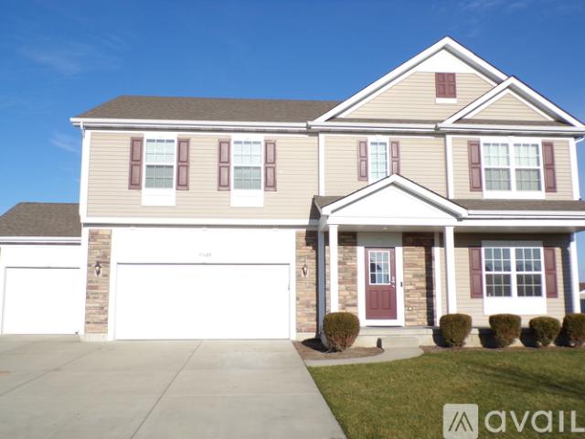4 BR, 2.5 BA Apartment 11665 Georgia Street, Crown Point, IN 46307