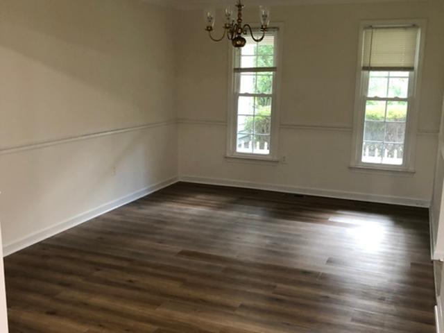 4 BR, 2.5 BA Apartment 11717 Dinwiddie Dr, Rockville, MD 20852