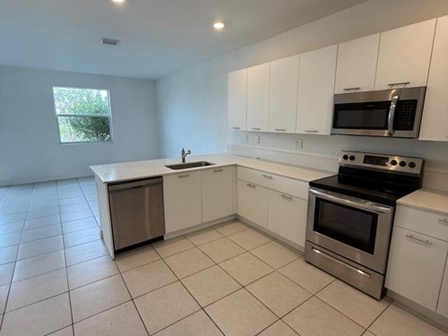 4 BR, 2.5 BA Apartment 12909 NW 23rd Pl, Unit 12909, Miami Shores, FL 33167