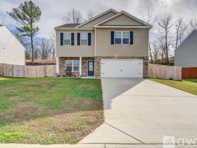 4 BR, 2.5 BA Apartment 134 Sweet Pea Trail, Greeneville, TN 37745
