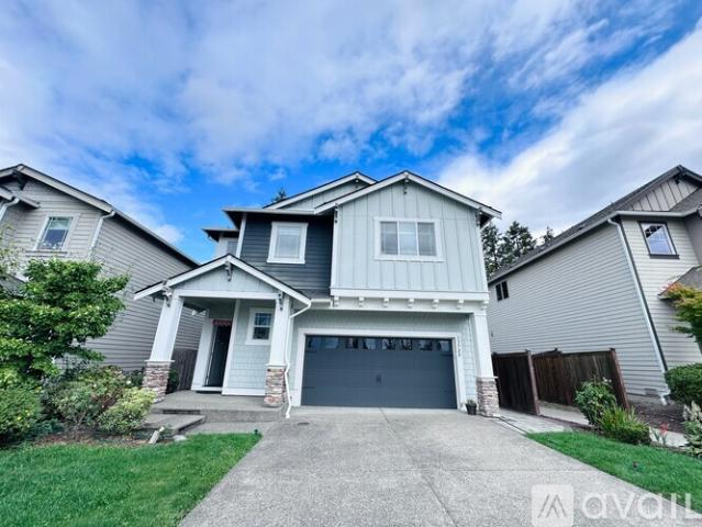 4 BR, 2.5 BA Apartment 13720 Southeast 184th Place, Renton, WA 98058