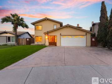 4 BR, 2.5 BA Apartment 1425 New Chatel Dr, San Diego, CA 92154