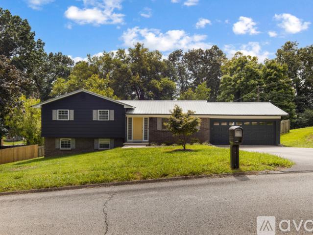 4 BR, 2.5 BA Apartment 1505 Aldenwood Ln, Knoxville, TN 37919