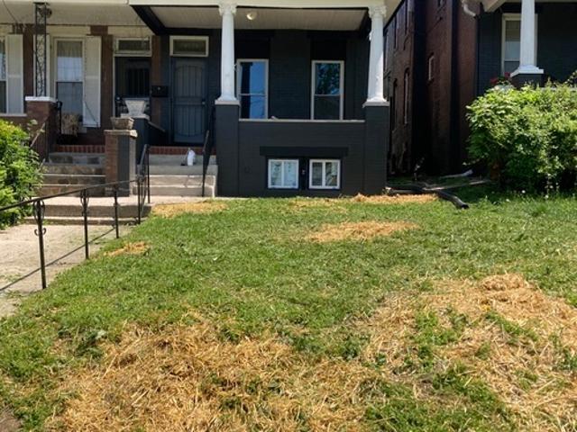 4 BR, 2.5 BA Apartment 1633 North Hilton Street, Baltimore, MD 21216