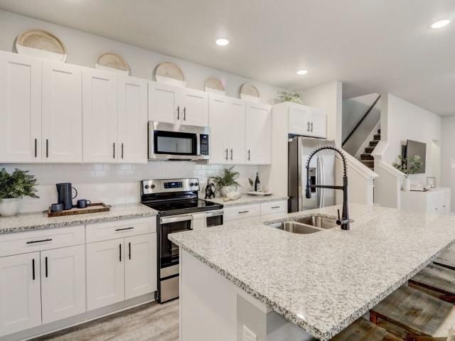 4 BR, 2.5 BA Apartment 1704 Laurel Ln Unit 151, Argyle, TX 76226