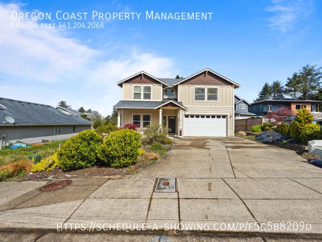 4 BR, 2.5 BA Apartment 195 NE 71st St, Newport, OR 97365