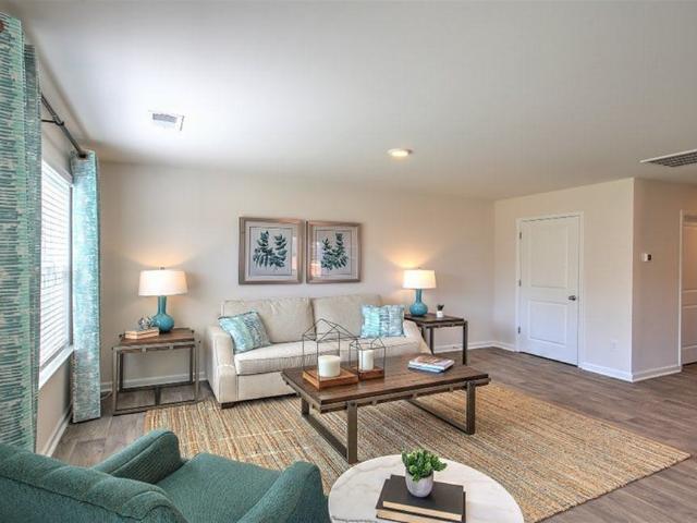 4 BR, 2.5 BA Apartment 199 Pond Road Unit 1232183, Asheville, NC 28806