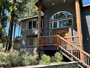4 BR, 2.5 BA Apartment 1909 Elks Club Drive, South Lake Tahoe, CA 96150