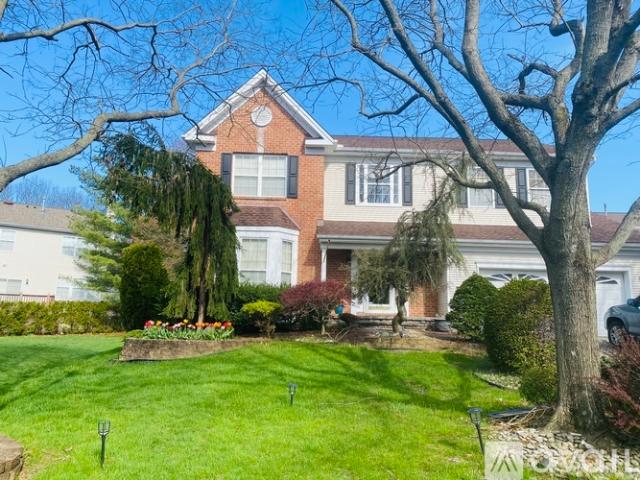 4 BR, 2.5 BA Apartment 19 Hyde Park Drive, East Brunswick, NJ 08816