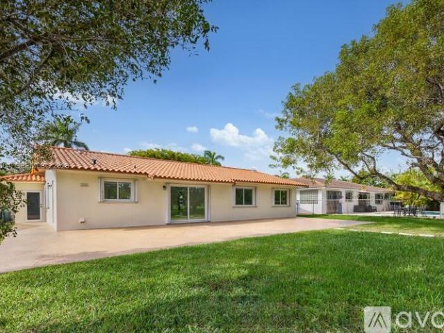 4 BR, 2.5 BA Apartment 2045 SW 125th Ct, Miami, FL 33175