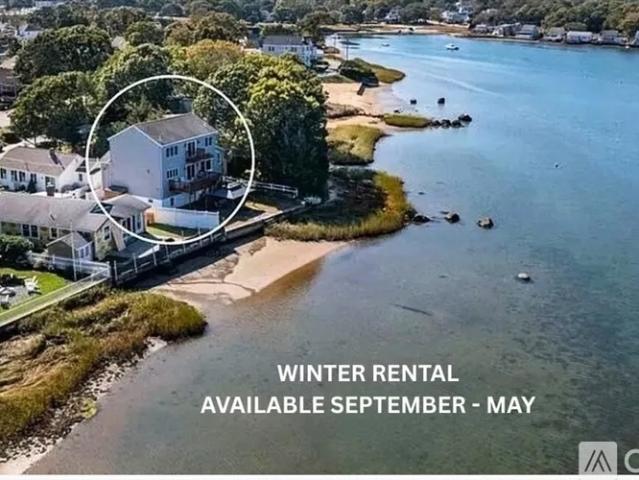 4 BR, 2.5 BA Apartment 22 Cove Street, Onset, MA 02532