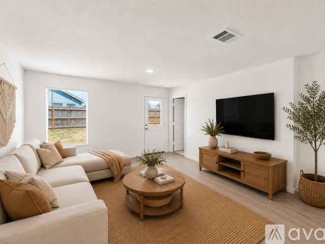4 BR, 2.5 BA Apartment 233 Pastar Falls, Seguin, TX 78155