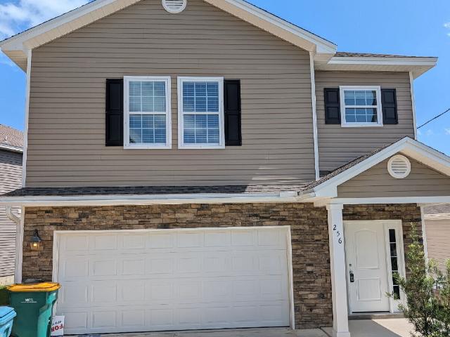 4 BR, 2.5 BA Apartment 256 Jefferson St, Niceville, FL 32578