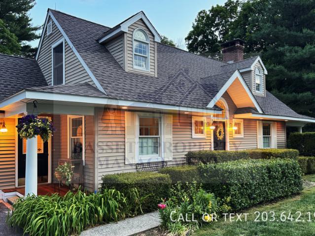 4 BR, 2.5 BA Apartment 25 Glenbrook DR, Cheshire, CT 06410