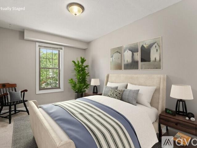 4 BR, 2.5 BA Apartment 2779 Washington Street, Unit 5, Boston, MA 02119