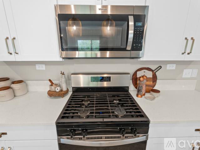 4 BR, 2.5 BA Apartment 2865 Firethorn Avenue, Orange Park, FL 32073