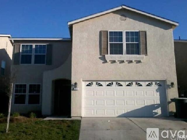 4 BR, 2.5 BA Apartment 3077 Bodie Street, Merced, CA 95341