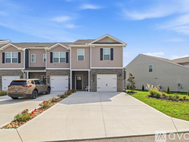 4 BR, 2.5 BA Apartment 3014 Bogart Lane, Knoxville, TN 37921