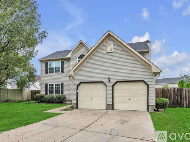 4 BR, 2.5 BA Apartment 3028 Vance Way, Virginia Beach, VA 23456