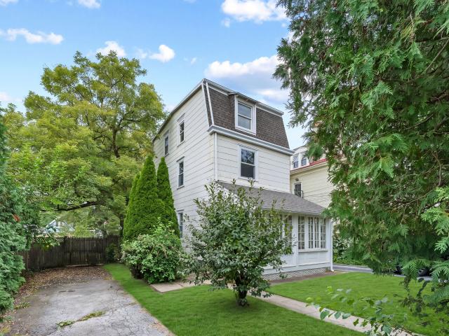 4 BR, 2.5 BA Apartment 316 Locust Ave, Ardmore, PA 19003