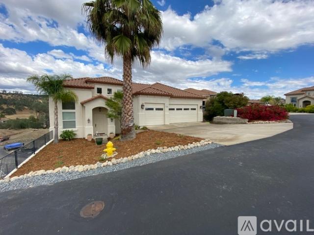 4 BR, 2.5 BA Apartment 32 Apollo Ln, Copperopolis, CA 95228