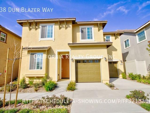 4 BR, 2.5 BA Apartment 338 Dun Blazer Way, Fallbrook, CA 92028