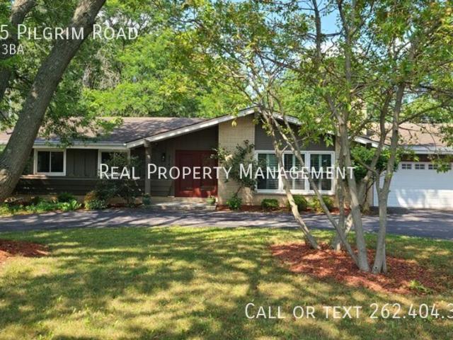 4 BR, 2.5 BA Apartment 3745 Pilgrim Road, Brookfield, WI 53005