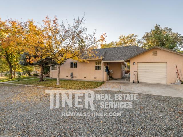 4 BR, 2.5 BA Apartment 3845 Marshall Ave, Carmichael, CA 95608