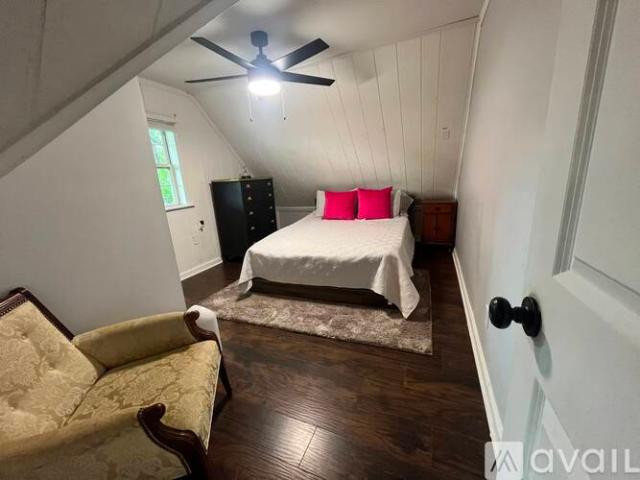 4 BR, 2.5 BA Apartment 3814 26th Street, Unit R, Chesapeake Beach, MD 20732