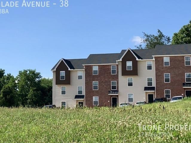 4 BR, 2.5 BA Apartment 38 Glade Avenue, Hanover, PA 17331