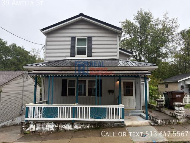 4 BR, 2.5 BA Apartment 39 Amelia St, Newport, KY 41071