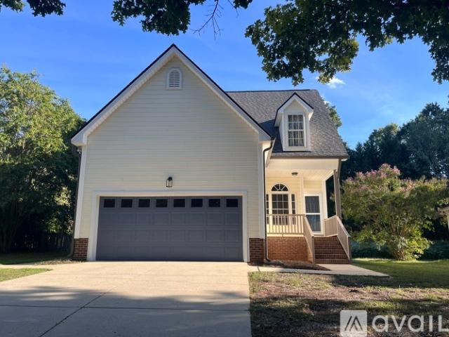 4 BR, 2.5 BA Apartment 409 Rose Petal Run, Wake Forest, NC 27587